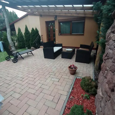 Rozsa Apartment