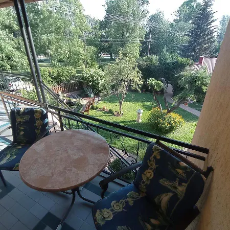 Apartment Rozsa *