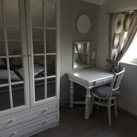 Apartment Rozsa Alsoors