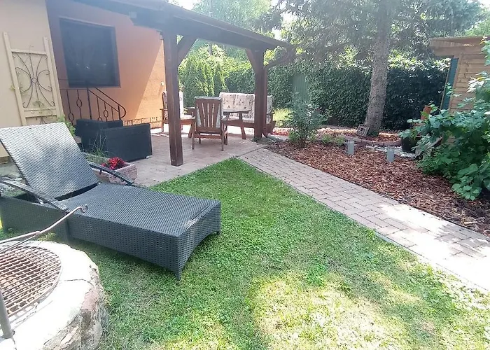 Rózsa Apartamento Alsóörs