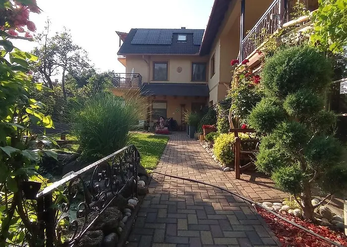 Rózsa Apartamento *